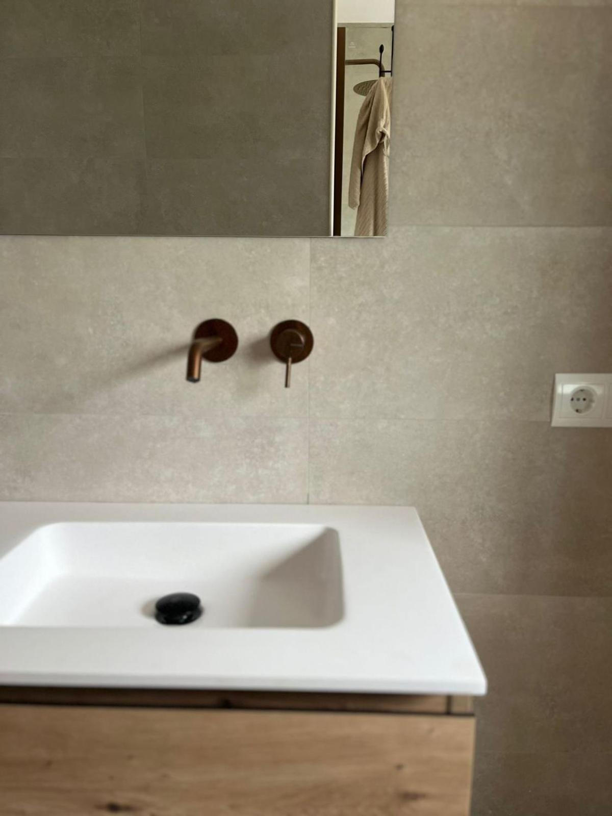 Апартаменти Calella De Palafrugell - Piso Reformado Con Piscina, Wifi Y Parking Gratuito Екстер'єр фото